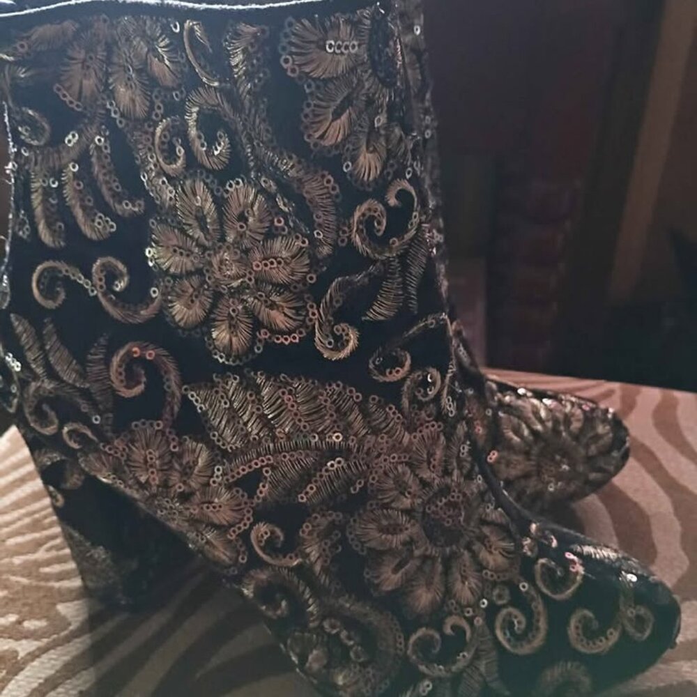 Boots - Picture 2 of 3